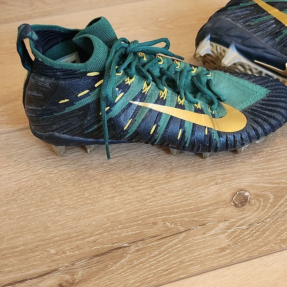 Nike football Cleats, size 10, alpha menace - Picture 3 of 8